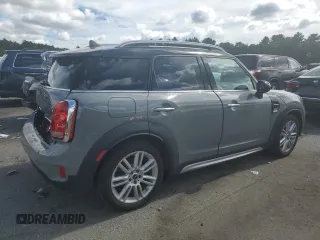 2018 MINI Countryman Cooper with VIN WMZYV5C31J3E04841, listed as a Copart auction lot 73400944 with 28,854 mi miles and Salvage Title. Bid and sale history available at carsss.com. Image 3.