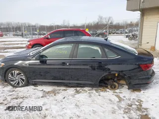 2021 Volkswagen Jetta SEL с VIN 3VWE57BU9MM003642, выставлен на аукционе IAAI как лот 41502144 с пробегом 80 584 миль миль и . История ставок и продаж доступна на DreamBid. Изображение 15.