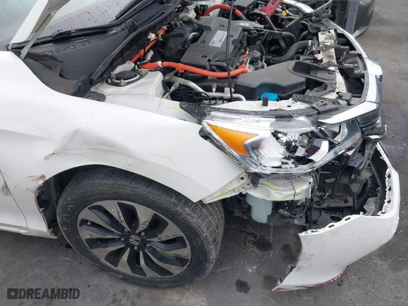 2017 Honda Accord Hybrid with VIN JHMCR6F36HC008930, listed as a IAAI auction lot 41601414 with 159,359 mi miles. Bid and sale history available at carsss.com. Image 12.