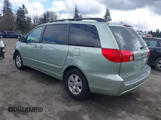 2007 Toyota Sienna CE with VIN 5TDZK23C37S024805, listed as a IAAI auction lot 41830473 with 176,629 mi miles. Bid and sale history available at carsss.com. Image 3.
