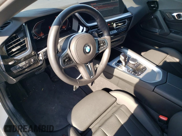 2023 BMW Z4 sDrive30i with VIN WBAHF3C06PWY01020, listed as a Copart auction lot 43236464 with 6,860 mi miles. Bid and sale history available at carsss.com. Image 8.