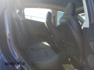 2023 Tesla Model Y Long Range z VIN 7SAYGDEE2PF908622, wystawiony jako Copart lot #47228145 z przebiegiem 10 639 mil mil oraz Szkoda całkowita • Salvage title. Historia ofert i sprzedaży dostępna na DreamBid. Obrazek 12.
