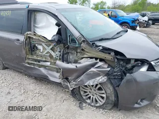 2013 Toyota Sienna XLE AAS with VIN 5TDYK3DC5DS405535, listed as a IAAI auction lot 42348931 with 186,177 mi miles and . Bid and sale history available at DreamBid. Image 6.