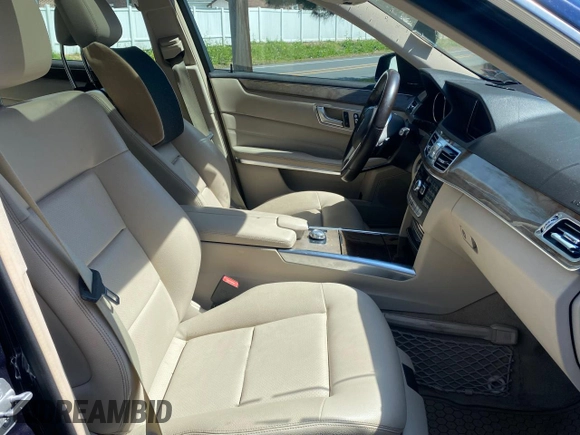 2014 Mercedes-Benz E-Class E 350 Luxury with VIN WDDHF8JB1EA850968, listed as a Copart auction lot 54574215 with 120,253 mi miles and Clean Title. Bid and sale history available at carsss.com. Image 5.