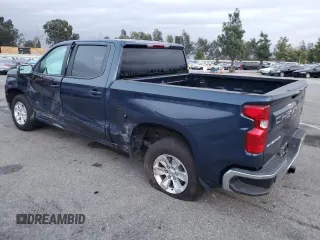 2022 Chevrolet Silverado 1500 LT with VIN 1GCPACEK5NZ630252, listed as a Copart auction lot 82709634 with 33,954 mi miles and Salvage Title. Bid and sale history available at carsss.com. Image 2.