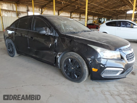 2015 Chevrolet Cruze LS z VIN 1G1PA5SG2F7119146, wystawiony jako Copart lot #55622605 z przebiegiem 133 688 mil mil oraz Szkoda całkowita • Salvage title. Historia ofert i sprzedaży dostępna na DreamBid. Obrazek 4.