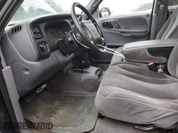 2000 Dodge Dakota Sport with VIN 1B7GG2AN9YS760105, listed as a Copart auction lot 51023545 with 191,900 mi miles and Clean Title. Bid and sale history available at carsss.com. Image 7.