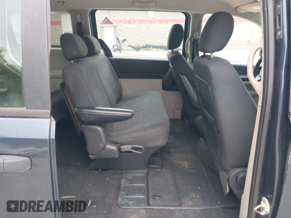 2008 Dodge Grand Caravan SE z VIN 1D8HN44H98B104984, wystawiony jako IAAI lot #42305306 z przebiegiem 237 790 mil mil oraz . Historia ofert i sprzedaży dostępna na DreamBid. Obrazek 8.