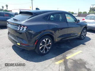 2021 Ford Mustang Mach-E Premium с VIN 3FMTK3R74MMA59575, выставлен на аукционе IAAI как лот 42283151 с пробегом 50 095 миль миль и . История ставок и продаж доступна на DreamBid. Изображение 4.