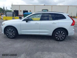 2025 Volvo XC60 Plus with VIN YV4M12RC1S1116731, listed as a IAAI auction lot 41909348 with 1,923 mi miles. Bid and sale history available at carsss.com. Image 14.