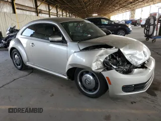 2012 Volkswagen Beetle 2.5L with VIN 3VWHX7AT5CM643314, listed as a Copart auction lot 58843455 with 72,448 mi miles and Salvage title. Bid and sale history available at DreamBid. Image 4.