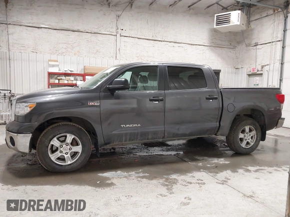 2011 Toyota Tundra z VIN 5TFDY5F15BX165995, wystawiony jako IAAI lot #41974036 z przebiegiem 278 309 mil mil oraz . Historia ofert i sprzedaży dostępna na DreamBid. Obrazek 14.