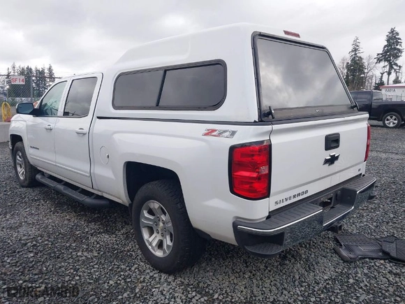 2015 Chevrolet Silverado 1500 LT with VIN 1GCUKREC7FF204237, listed as a IAAI auction lot 41903317 with 118,992 mi miles. Bid and sale history available at carsss.com. Image 3.