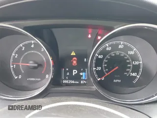 2021 Mitsubishi Outlander ES z VIN JA4APUAU3MU008434, wystawiony jako IAAI lot #42120530 z przebiegiem 95 254 mil mil oraz . Historia ofert i sprzedaży dostępna na DreamBid. Obrazek 7.