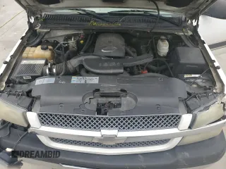 2004 Chevrolet Avalanche Z71 z VIN 3GNEK12TX4G342674, wystawiony jako Copart lot #52879115 z przebiegiem 380 251 mil mil oraz Szkody całkowita. Historia ofert i sprzedaży dostępna na DreamBid. Obrazek 11.