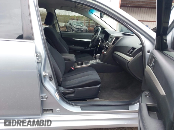 2013 Subaru Legacy Premium z VIN 4S3BMCC68D3036604, wystawiony jako IAAI lot #41956774 z przebiegiem 145 211 mil mil oraz . Historia ofert i sprzedaży dostępna na DreamBid. Obrazek 5.