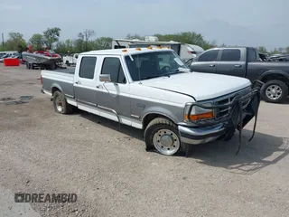 1997 Ford F-250 z VIN 1FTHW25F7VEA10948, wystawiony jako IAAI lot #41922444 z przebiegiem 264 374 mil mil oraz . Historia ofert i sprzedaży dostępna na DreamBid. Obrazek 1.