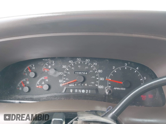 2000 Ford Excursion Limited с VIN 1FMNU42S6YEC01279, выставлен на аукционе IAAI как лот 42320864 с пробегом 118 764 миль миль и . История ставок и продаж доступна на DreamBid. Изображение 7.
