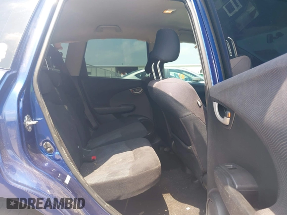 2010 Honda Fit Sport с VIN JHMGE8H4XAC025203, выставлен на аукционе IAAI как лот 42265296 с пробегом 172 352 миль миль и . История ставок и продаж доступна на DreamBid. Изображение 8.
