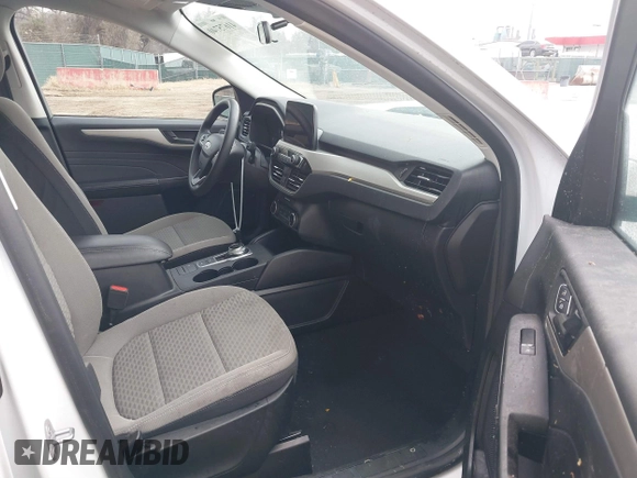 2022 Ford Escape SE Hybrid with VIN 1FMCU9BZ2NUA43705, listed as a IAAI auction lot 41675740 with 71,465 mi miles and . Bid and sale history available at carsss.com. Image 5.
