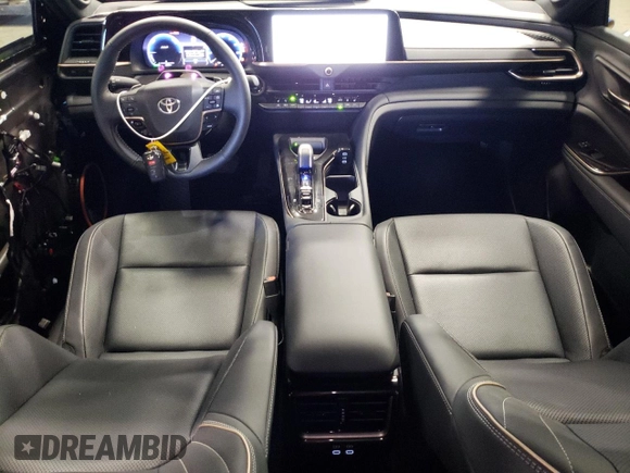 2024 Toyota Crown Platinum with VIN JTDAFAAF2R3010004, listed as a Copart auction lot 79847614 with 1,215 mi miles and Salvage Title. Bid and sale history available at DreamBid. Image 8.