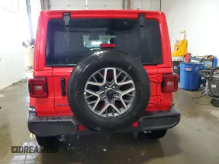 2025 Jeep Wrangler Sahara with VIN 1C4PJXEN0SW589298, listed as a Copart auction lot 61721585 with 105 mi miles and Clean title. Bid and sale history available at DreamBid. Image 6.