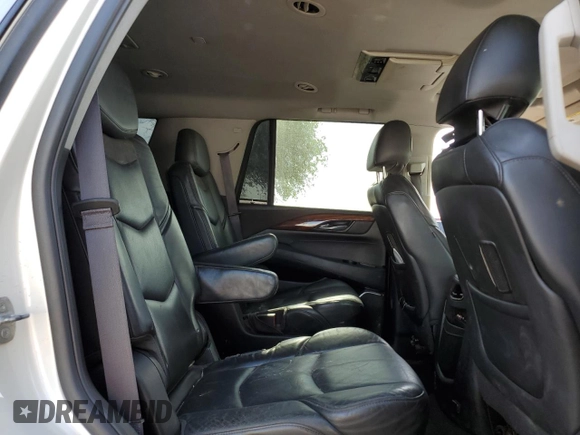 2015 Cadillac Escalade Luxury z VIN 1GYS4MKJ8FR537207, wystawiony jako Copart lot #53105315 z przebiegiem 242 400 mil mil oraz Szkody całkowita. Historia ofert i sprzedaży dostępna na DreamBid. Obrazek 11.