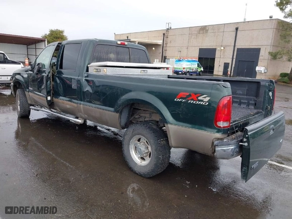 2003 Ford Super Duty F-350 SRW XL with VIN 1FTSW31PX3ED51882, listed as a IAAI auction lot 41544334 with 257,449 mi miles. Bid and sale history available at carsss.com. Image 3.
