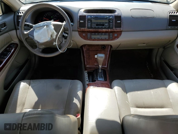 2005 Toyota Camry LE with VIN JTDBF32K750162268, listed as a Copart auction lot 53074715 with 230,037 mi miles and Salvage Title. Bid and sale history available at DreamBid. Image 8.