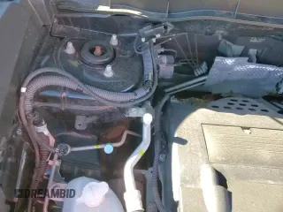 2019 Mitsubishi Outlander ES z VIN JA4AP3AU2KU005435, wystawiony jako Copart lot #84784515 z przebiegiem 109 164 mil mil oraz Szkoda całkowita • Salvage title. Historia ofert i sprzedaży dostępna na DreamBid. Obrazek 17.