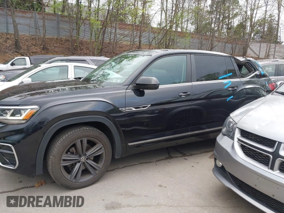 2021 Volkswagen Atlas SE with VIN 1V2RR2CA5MC526642, listed as a IAAI auction lot 42180217 with 40,031 mi miles and . Bid and sale history available at DreamBid. Image 15.