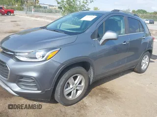 2019 Chevrolet Trax LT with VIN KL7CJLSB4KB930837, listed as a IAAI auction lot 41876909 with 90,193 mi miles and . Bid and sale history available at carsss.com. Image 18.