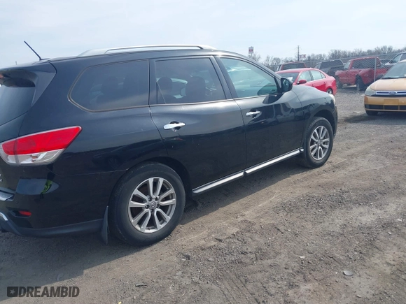 2014 Nissan Pathfinder S with VIN 5N1AR2MM6EC727759, listed as a IAAI auction lot 41698273 with 184,800 mi miles. Bid and sale history available at carsss.com. Image 4.