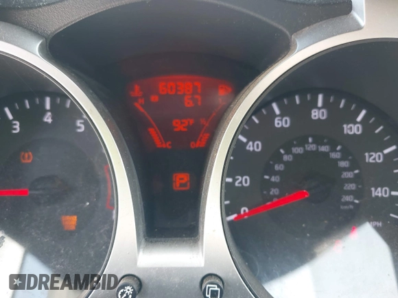 2015 Nissan Juke SL z VIN JN8AF5MVXFT561291, wystawiony jako IAAI lot #42389533 z przebiegiem 60 387 mil mil oraz . Historia ofert i sprzedaży dostępna na DreamBid. Obrazek 7.