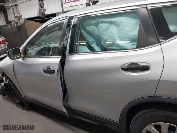 2018 Nissan Rogue S with VIN KNMAT2MT9JP585231, listed as a IAAI auction lot 41677191 with 130,315 mi miles. Bid and sale history available at carsss.com. Image 13.