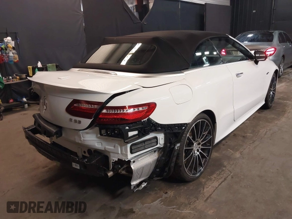 2019 Mercedes-Benz E 53 AMG with VIN WDD1K6BBXKF098282, listed as a IAAI auction lot 41482524 with 29,505 mi miles and . Bid and sale history available at DreamBid. Image 4.
