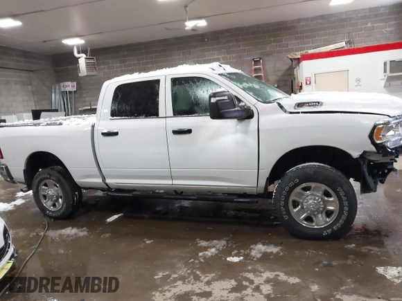 2024 Ram 2500 Tradesman with VIN 3C6UR5CJ1RG181473, listed as a IAAI auction lot 41391824 with 5,774 mi miles. Bid and sale history available at carsss.com. Image 13.