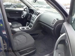 2012 GMC Acadia SLE with VIN 1GKKRPED8CJ229323, listed as a IAAI auction lot 41903266 with 114,543 mi miles. Bid and sale history available at carsss.com. Image 5.