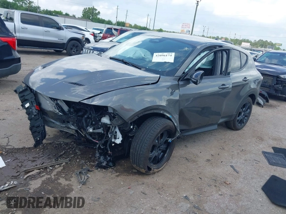 2024 Dodge Hornet GT with VIN ZACNDFANXR3A37627, listed as a IAAI auction lot 42096174 with 2,527 mi miles and . Bid and sale history available at DreamBid. Image 18.