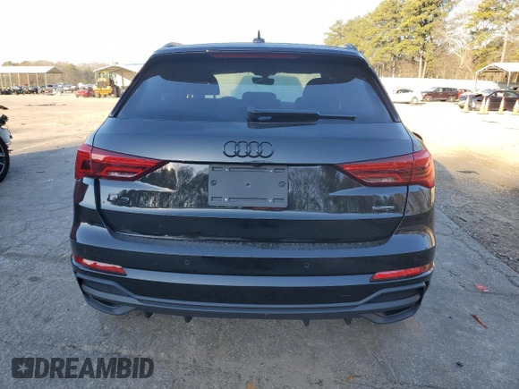 2024 Audi Q3 S line Premium Plus z VIN WA1EECF30R1112003, wystawiony jako Copart lot #46342255 z przebiegiem 5444 mil mil oraz Szkody całkowita. Historia ofert i sprzedaży dostępna na DreamBid. Obrazek 6.