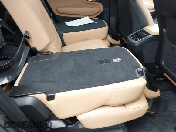 2016 Volvo XC90 T6 Momentum z VIN YV4A22PK8G1023805, wystawiony jako IAAI lot #42449431 z przebiegiem 72 921 mil mil oraz . Historia ofert i sprzedaży dostępna na DreamBid. Obrazek 8.