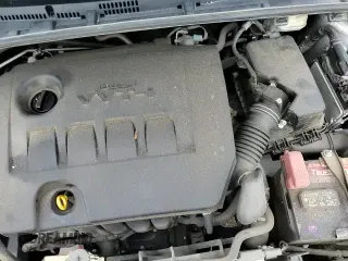 2019 Toyota Corolla LE with VIN 5YFBURHE9KP885213, listed as a Copart auction lot 82782835 with 96,185 mi miles and Salvage title. Bid and sale history available at DreamBid. Image 16.