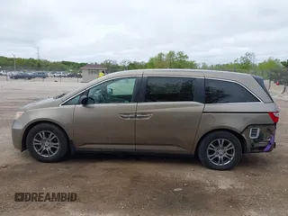 2013 Honda Odyssey EX-L с VIN 5FNRL5H61DB043452, выставлен на аукционе IAAI как лот 42308609 с пробегом 246 866 миль миль и . История ставок и продаж доступна на DreamBid. Изображение 15.
