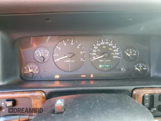 1998 Jeep Grand Cherokee Limited with VIN 1J4GZ78S0WC138917, listed as a Copart auction lot 86223974 with 152,482 mi miles and Clean Title. Bid and sale history available at carsss.com. Image 9.