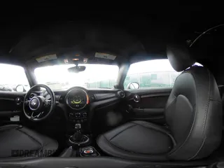 2016 MINI Convertible z VIN WMWWG5C51G3C19178, wystawiony jako IAAI lot #41909039 z przebiegiem 87 533 mil mil oraz . Historia ofert i sprzedaży dostępna na DreamBid. Obrazek 19.