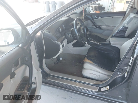 2009 Acura TSX with VIN JH4CU266X9C033090, listed as a IAAI auction lot 42740373 with 200,127 mi miles and . Bid and sale history available at DreamBid. Image 5.