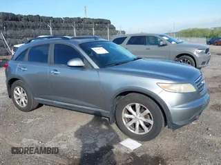 2006 Infiniti FX with VIN JNRAS08U56X101878, listed as a IAAI auction lot 42143716 with 173,266 mi miles. Bid and sale history available at carsss.com. Image 1.