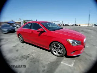 2019 Mercedes-Benz CLA 250 z VIN WDDSJ4EB7KN725677, wystawiony jako Copart lot #52457985 z przebiegiem 62 553 mil mil oraz Szkoda całkowita • Salvage title. Historia ofert i sprzedaży dostępna na DreamBid. Obrazek 11.
