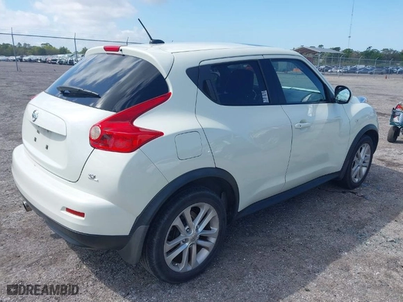 2011 Nissan Juke SL with VIN JN8AF5MR1BT022247, listed as a IAAI auction lot 41912749 with 184,937 mi miles. Bid and sale history available at carsss.com. Image 4.