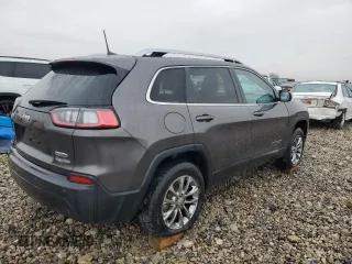 2019 Jeep Cherokee Latitude Plus with VIN 1C4PJMLB7KD442298, listed as a Copart auction lot 86819504 with 62,525 mi miles and Salvage title. Bid and sale history available at DreamBid. Image 3.